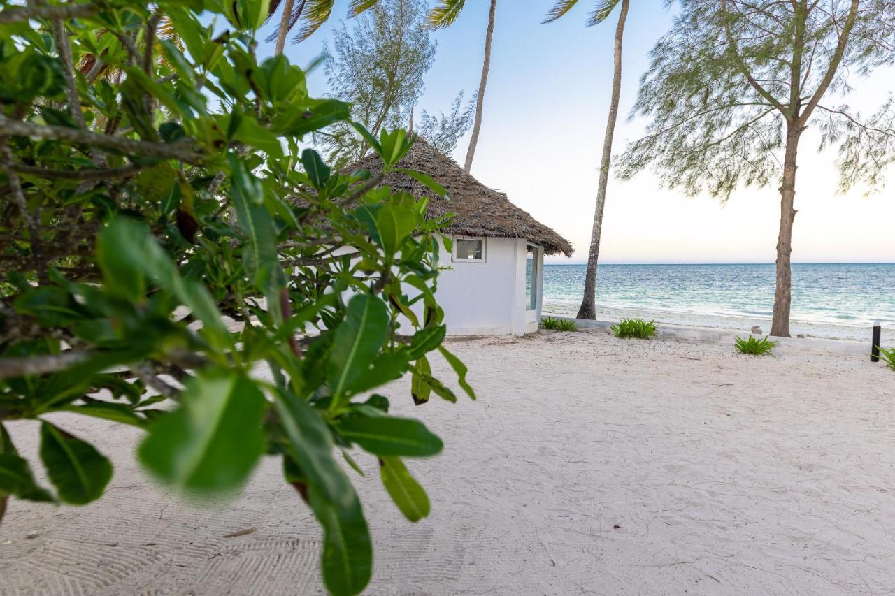 Golden Clove Beach Resort&Spa Uroa Exterior foto